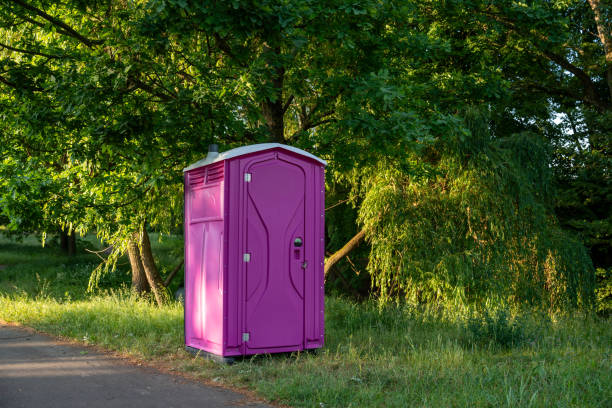 Best Portable bathroom rental  in North Lynnwood, WA